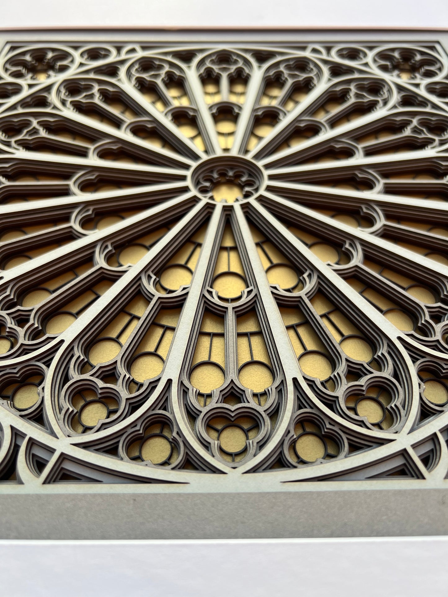 104 NOTRE DAME NORTH - ROSE WINDOW